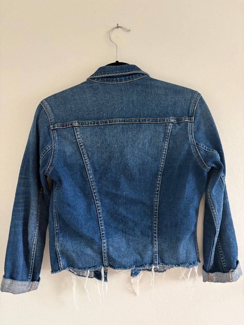 L'AGENCE Janelle Denim Jacket - Picture 4 of 4
